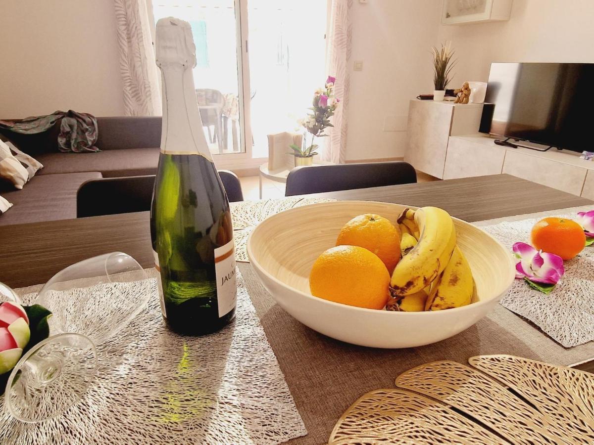 Precious 3 Bedroom, Oasis De Fanabe Wifi Free Адехе Екстериор снимка