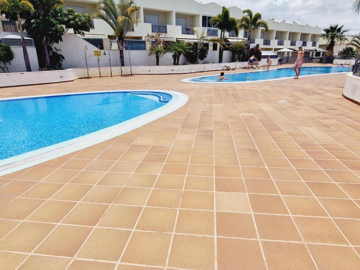 Precious 3 Bedroom, Oasis De Fanabe Wifi Free Адехе Екстериор снимка